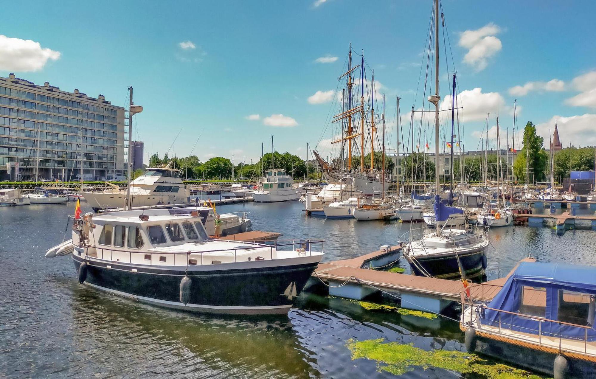 Stunning In With Wi-fi * Oostende